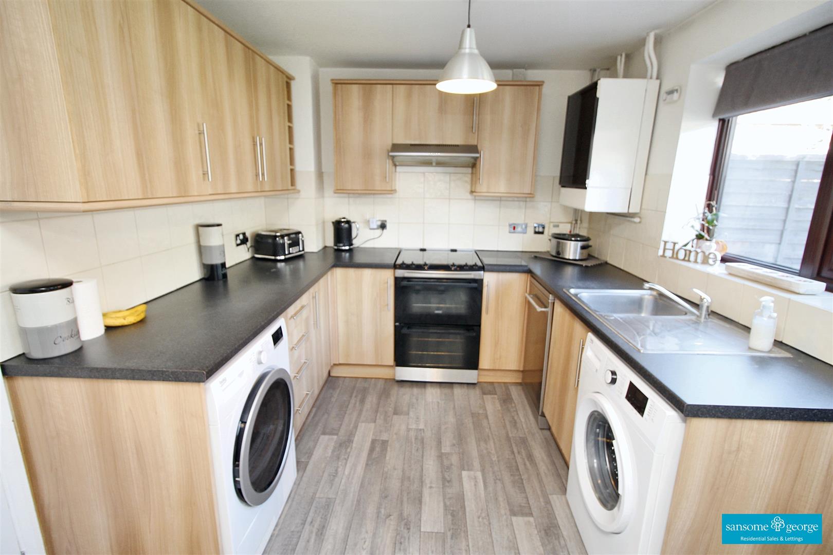 Test Close, Tilehurst, Reading
